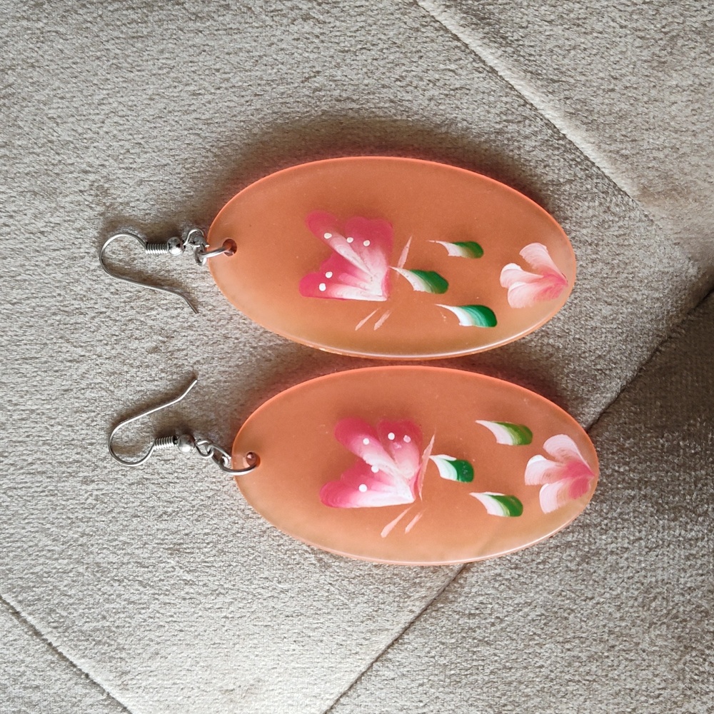 Spring 🌸🦋 Butterfly Floral Oval Earrings